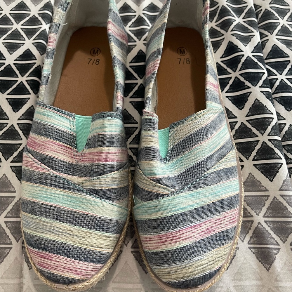 Slip on shoes never worn